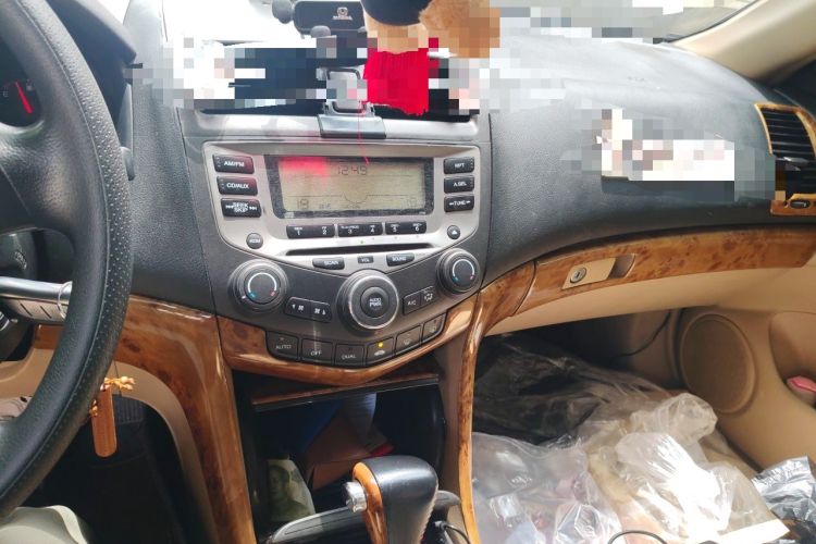 Used Honda Accord 2005 2.0L standard version Audio And AC Panel