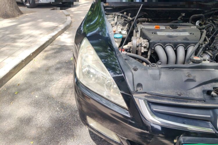 Used Honda Accord 2005 2.0L standard version Right Front Headlight