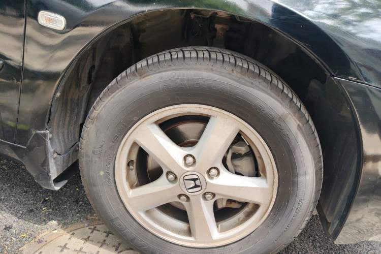 Used Honda Accord 2005 2.0L standard version Right Front Wheel Hub