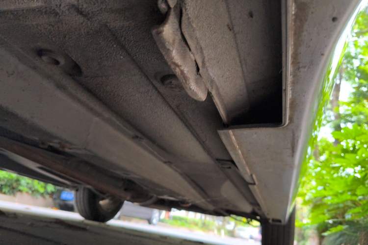 Used Honda Accord 2005 2.0L standard version Chassis Front Left
