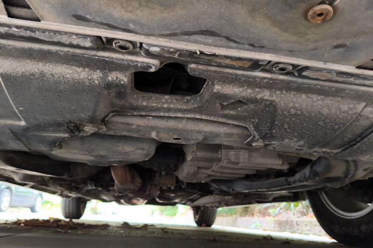 Used Honda Accord 2005 2.0L standard version Chassis Front