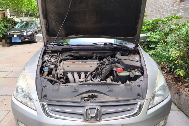 Used Honda Accord 2005 2.0L standard version Engine Bay