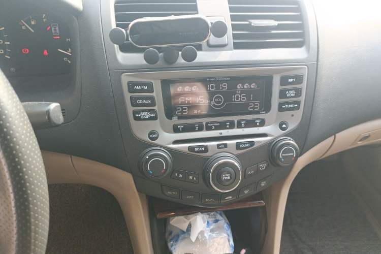 Used Honda Accord 2006 2.4L standard version Audio And AC Panel