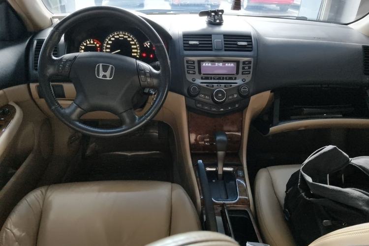 Used Honda Accord 2006 2.4L standard version Center Console