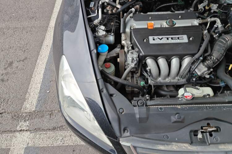 Used Honda Accord 2006 2.4L standard version Engine Bay Right