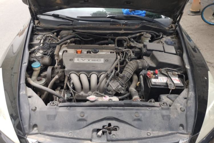 Used Honda Accord 2006 2.4L heated version Engine Bay
