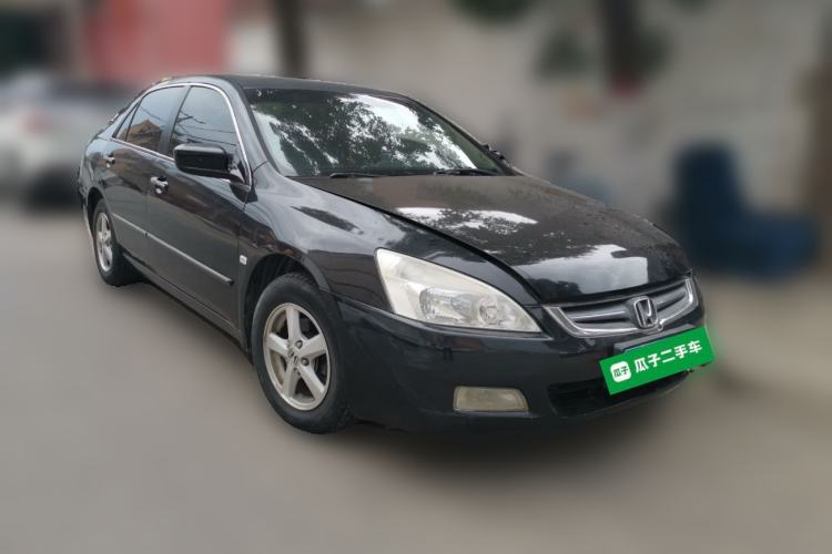 Used Honda Accord 2006 2.4L heated version Front Right 45 Deg