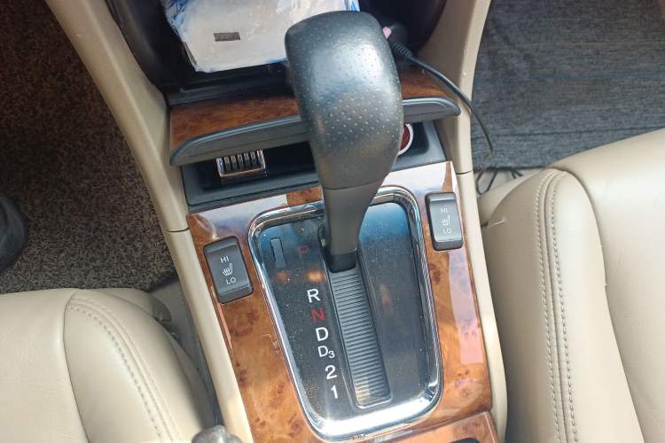 Used Honda Accord 2006 2.4L standard version Gear Lever