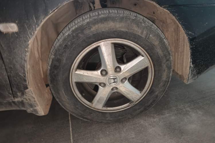 Used Honda Accord 2006 2.4L Luxury Edition Right Front Wheel Hub