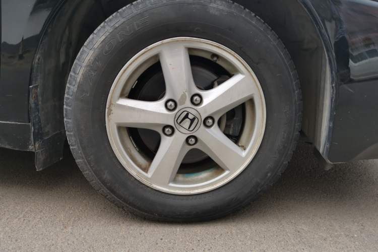 Used Honda Accord 2006 2.4L heated version Right Front Wheel Hub