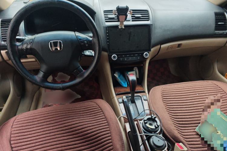 Used Honda Accord 2007 2.4L Automatic Comfort Classic Edition Center Console
