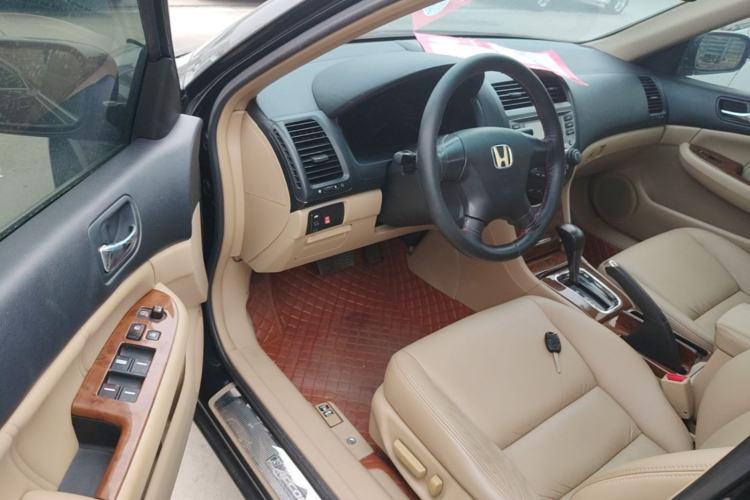 Used Honda Accord 2007 2.0L automatic comfort version Driver Seat