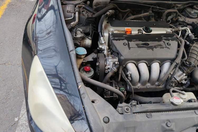 Used Honda Accord 2007 2.4L Automatic Comfort Classic Edition Engine Bay Right