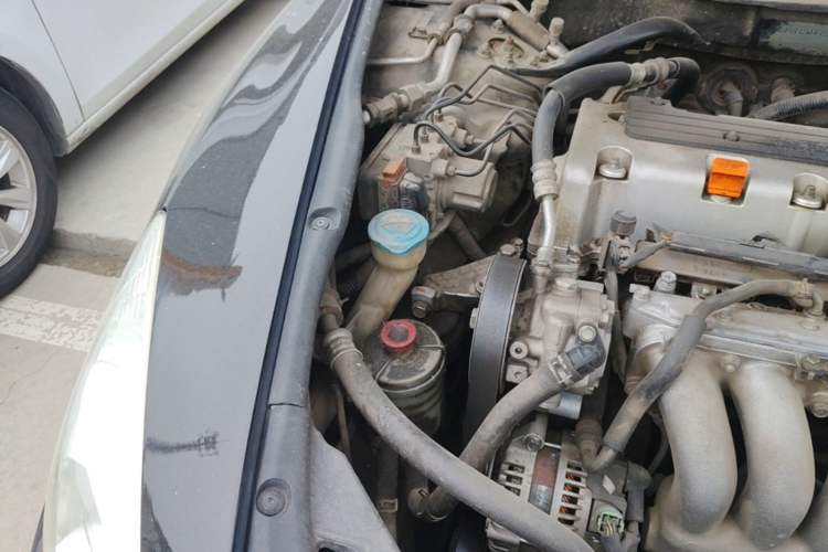 Used Honda Accord 2007 2.0L automatic comfort version Engine Bay Right