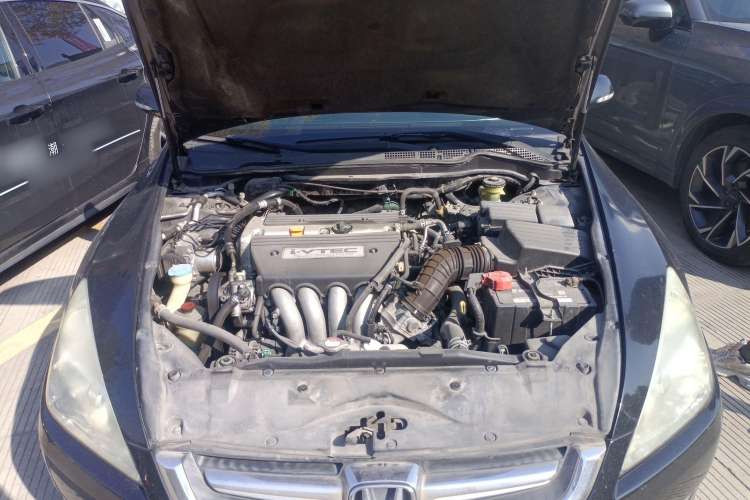 Used Honda Accord 2007 2.4L Automatic Comfort Classic Edition Engine Bay