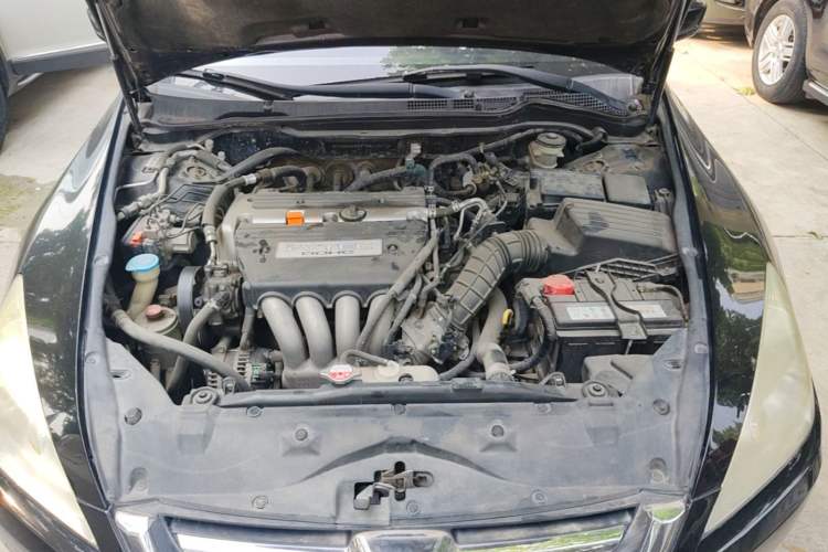 Used Honda Accord 2007 2.0L automatic comfort version Engine Bay