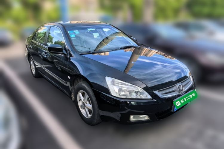 Used Honda Accord 2007 2.0L automatic comfort version Front Right 45 Deg
