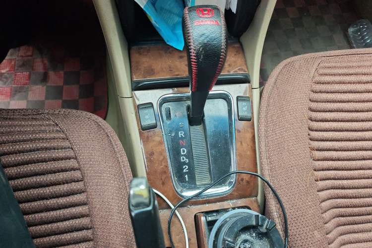 Used Honda Accord 2007 2.4L Automatic Comfort Classic Edition Gear Lever