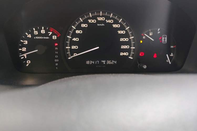 Used Honda Accord 2007 2.0L automatic comfort version Odometer Close Up