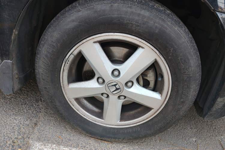 Used Honda Accord 2007 2.4L Automatic Comfort Classic Edition Right Front Wheel Hub