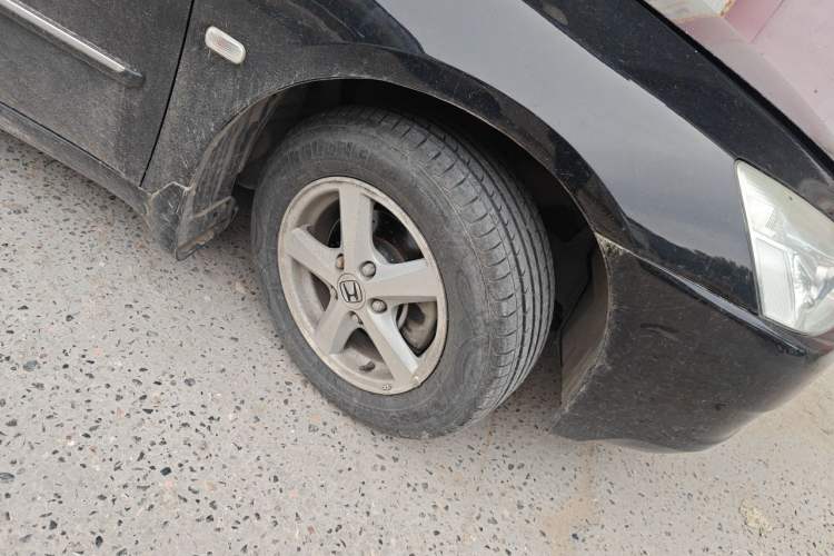 Used Honda Accord 2007 2.4L Automatic Comfort Classic Edition Right Front Wheel Hub