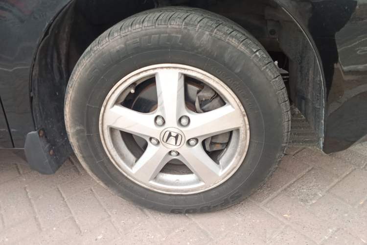 Used Honda Accord 2007 2.4L Automatic Comfort Classic Edition Right Front Wheel Hub