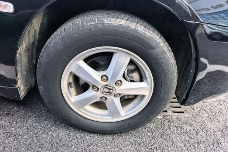 Used Honda Accord 2007 2.0L automatic comfort version Right Front Wheel Hub