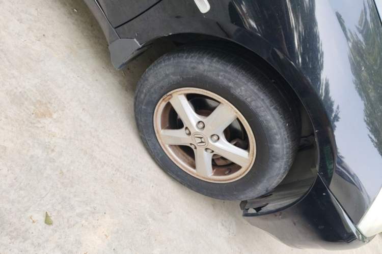 Used Honda Accord 2007 2.0L automatic comfort version Right Front Wheel Hub