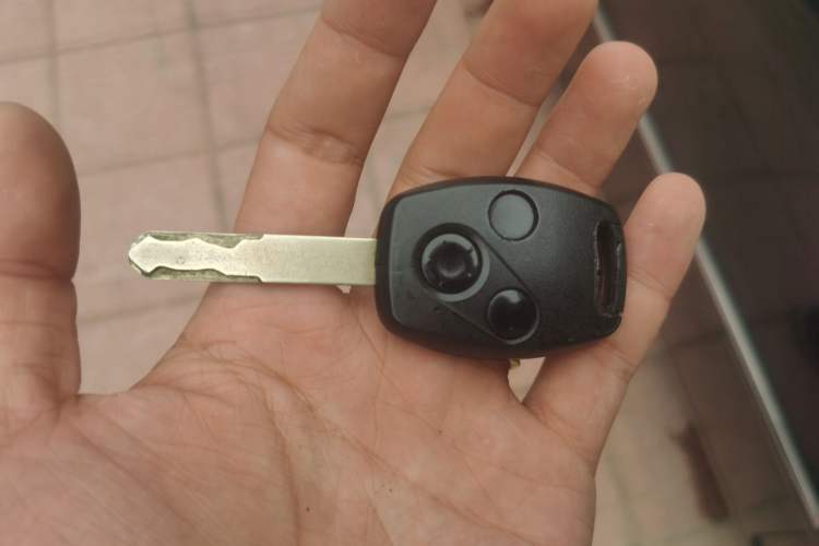 Used Honda Accord 2007 2.4L Automatic Comfort Classic Edition Vehicle Key