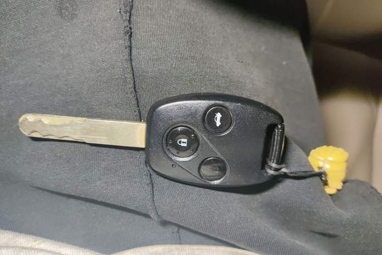 Used Honda Accord 2007 2.4L Automatic Comfort Classic Edition Vehicle Key