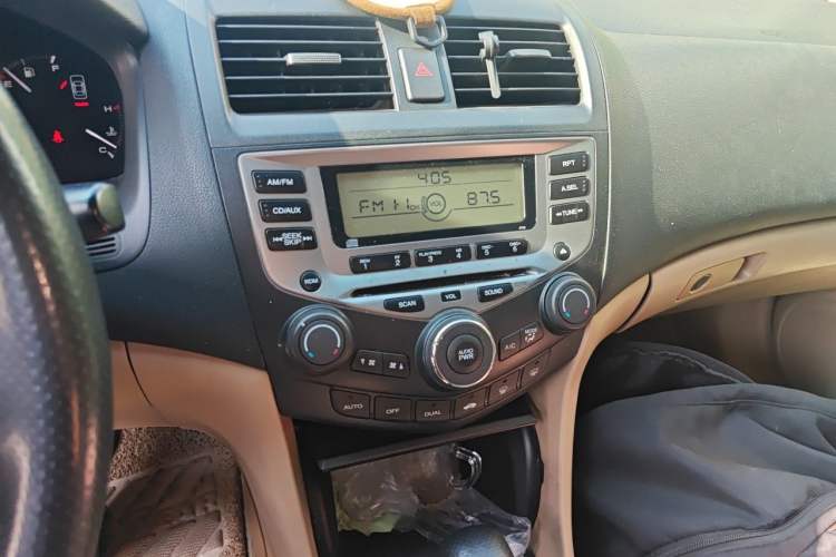 Used Honda Accord 2007 2.0L automatic comfort version Audio And AC Panel
