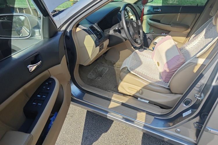 Used Honda Accord 2007 2.0L automatic comfort version Driver Seat