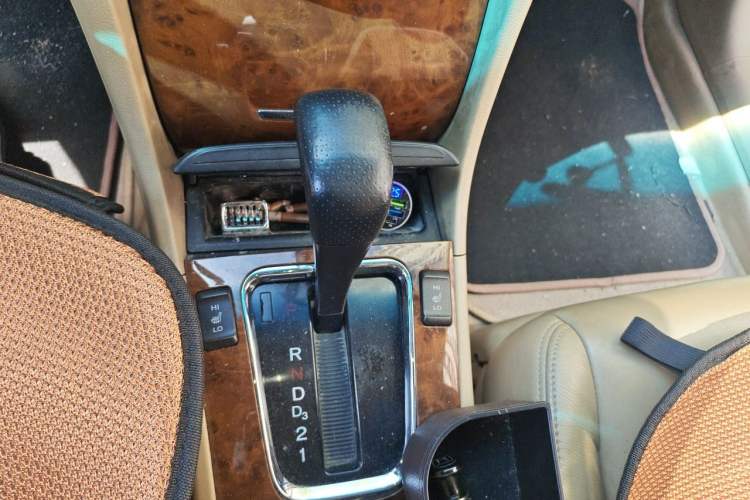 Used Honda Accord 2007 2.4L Automatic Comfort Classic Edition Gear Lever