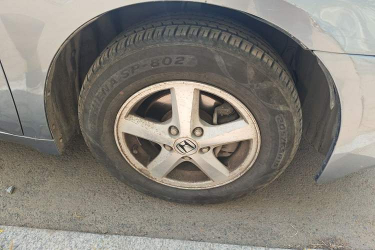 Used Honda Accord 2007 2.4L Automatic Comfort Classic Edition Right Front Wheel Hub