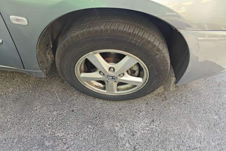 Used Honda Accord 2007 2.0L automatic comfort version Right Front Wheel Hub
