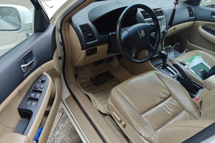 Used Honda Accord 2007 2.0L automatic comfort version Driver Seat