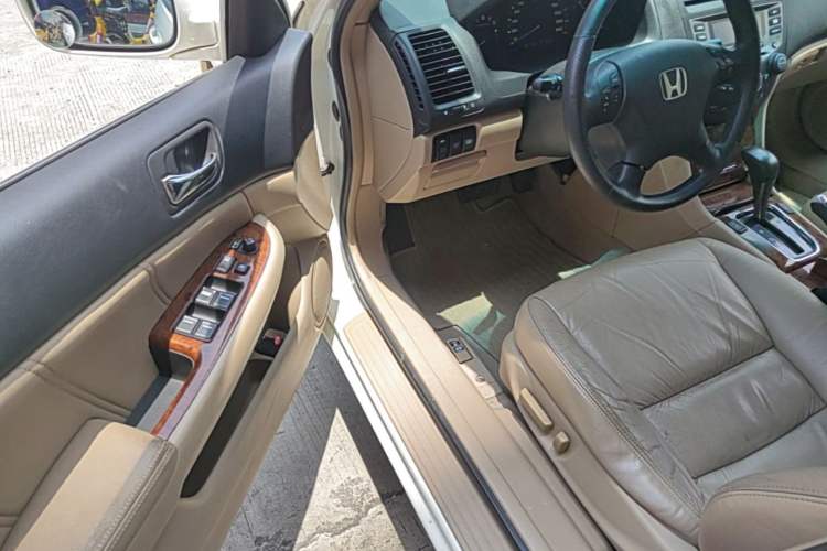 Used Honda Accord 2007 2.4L Automatic Comfort Classic Edition Driver Seat