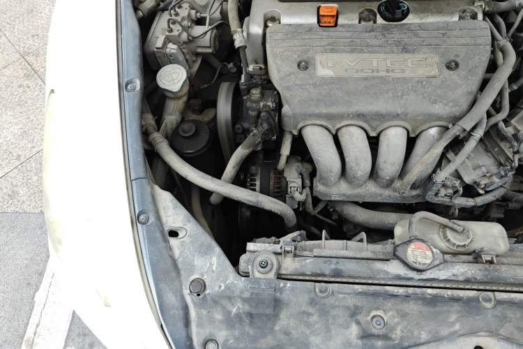 Used Honda Accord 2007 2.0L automatic comfort version Engine Bay Right