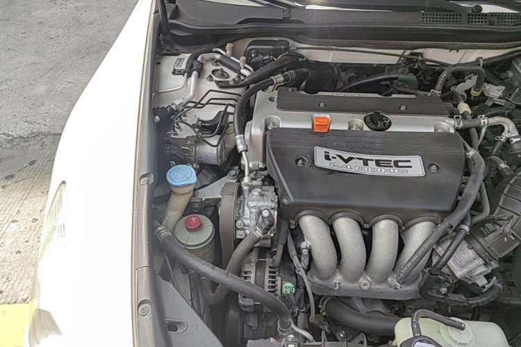 Used Honda Accord 2007 2.4L Automatic Comfort Classic Edition Engine Bay Right