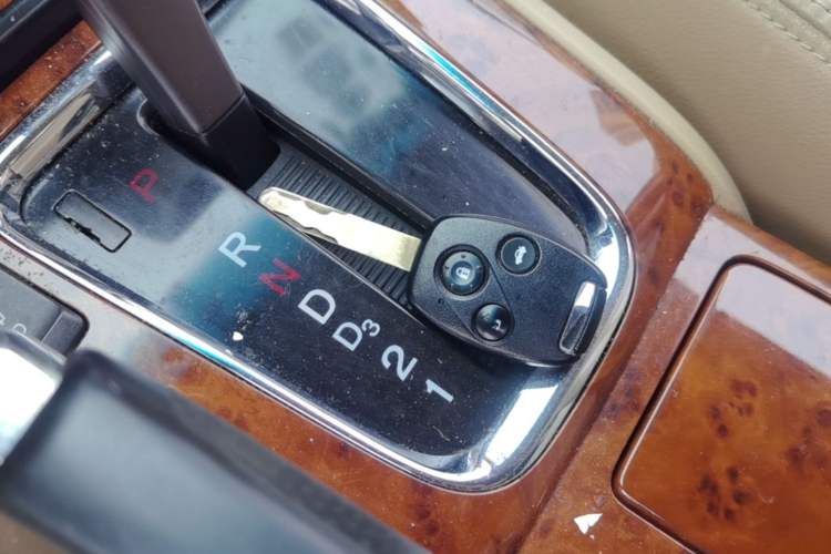 Used Honda Accord 2007 2.4L Automatic Comfort Classic Edition Vehicle Key