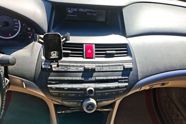 Used Honda Accord 2008 2.0L EX Audio And AC Panel