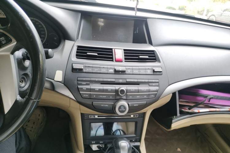 Used Honda Accord 2008 2.0L EX Audio And AC Panel