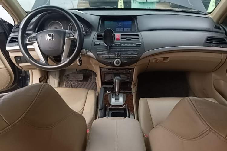 Used Honda Accord 2008 2.0L EX Center Console