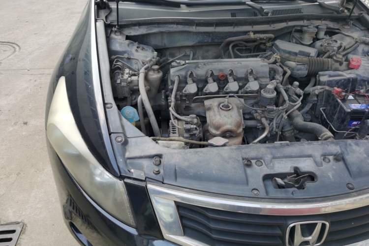 Used Honda Accord 2008 2.0L MT Engine Bay Right