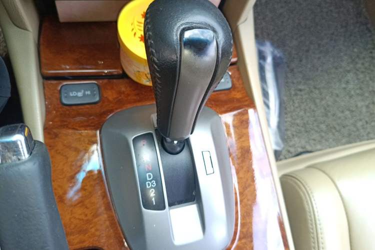 Used Honda Accord 2008 2.0L EX Gear Lever