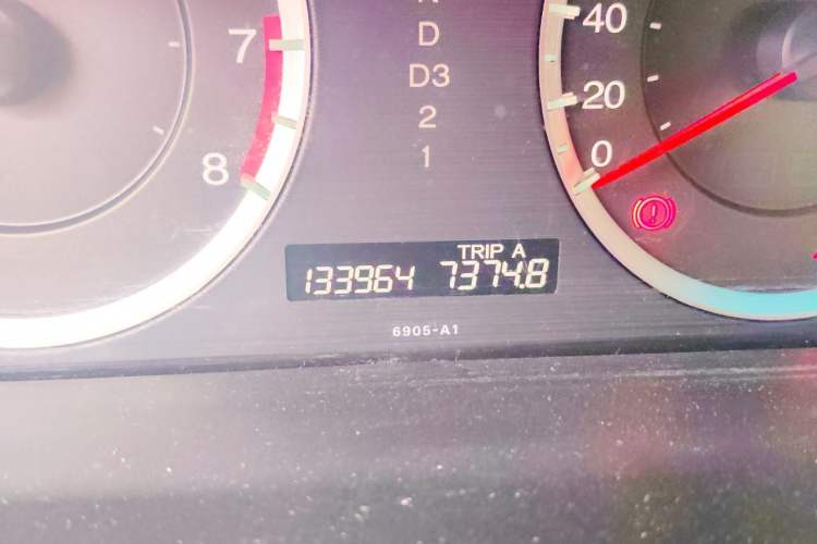 Used Honda Accord 2008 2.4L EX Odometer Close Up