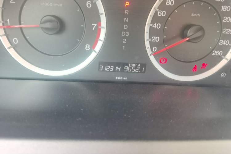 Used Honda Accord 2008 2.4L EX Navi Odometer Close Up