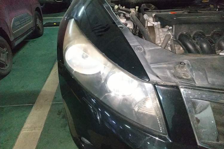 Used Honda Accord 2008 2.4L EX Right Front Headlight