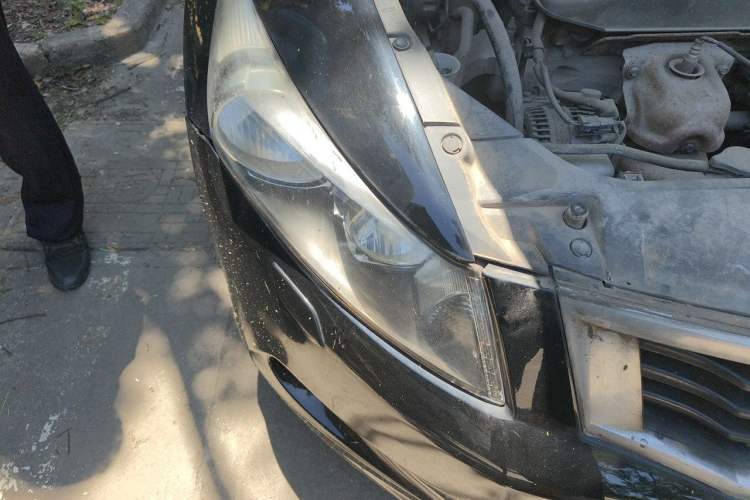 Used Honda Accord 2008 2.0L EX Right Front Headlight