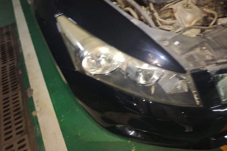 Used Honda Accord 2008 2.0L EX Right Front Headlight